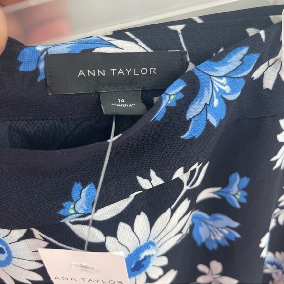 Ann Taylor NWT Women’s Blue Floral Skirt Tulip Hem Wrap-look Zip Midi size 14 - Picture 6 of 10